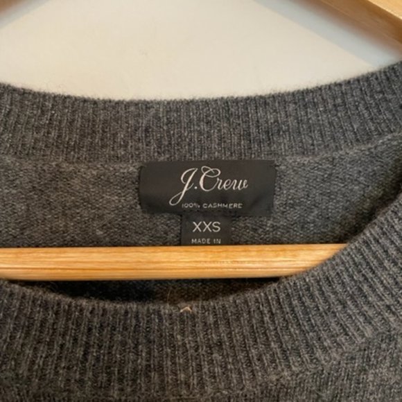 New J. Crew 100% Cashmere Long-Sleeve Crewneck Sweater XXS Grey - Picture 3 of 7